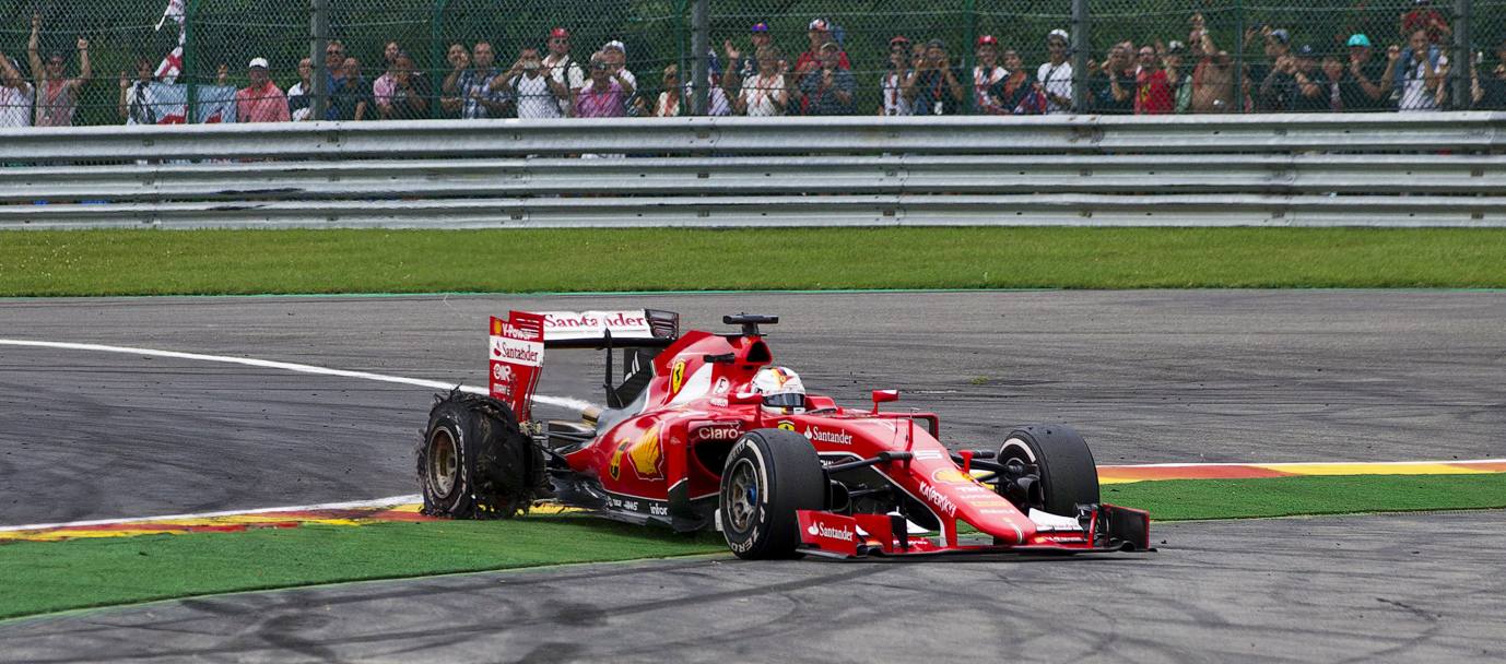 Lo scoppio della gomma  costato a Vettel un podio quasi sicuro. Reuters